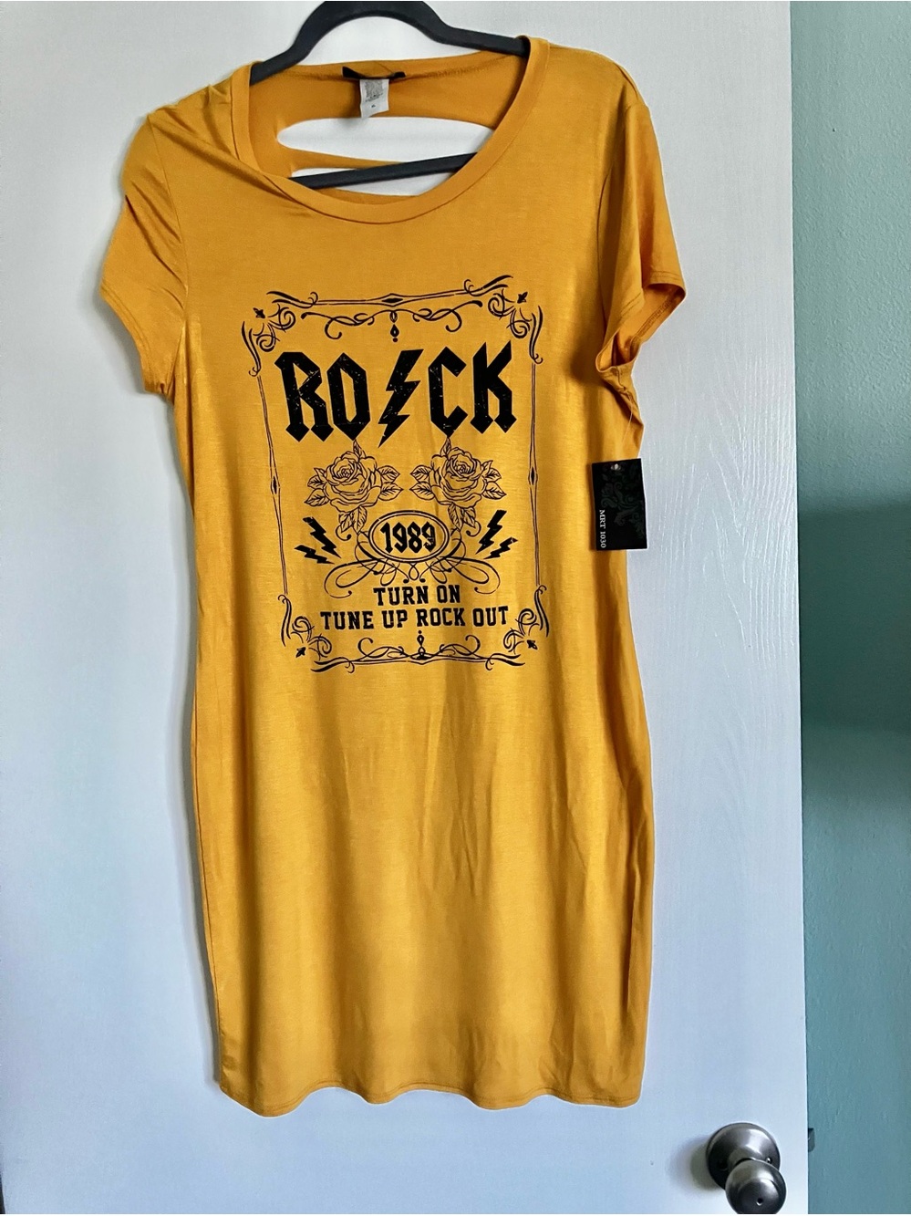 MRT 1030 Rock Graphic T-Shirt Dress XL Mustard Distressed Cutout Back Edgy - NWT